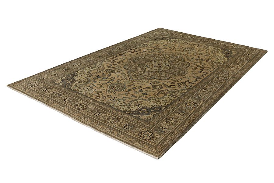 Tabriz - Patina Tappeto Persiano 300x196 - Immagine 2
